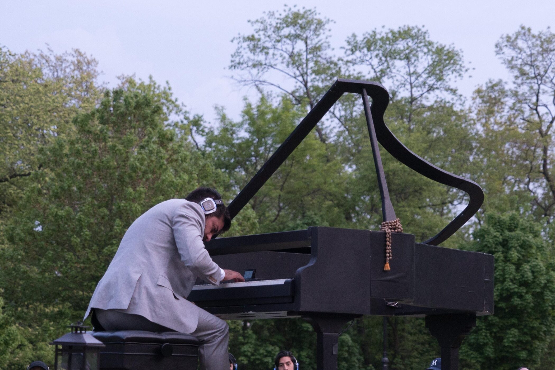 MindTravel in the Heart of NYC: A 'Silent' Piano Concert in Central Park