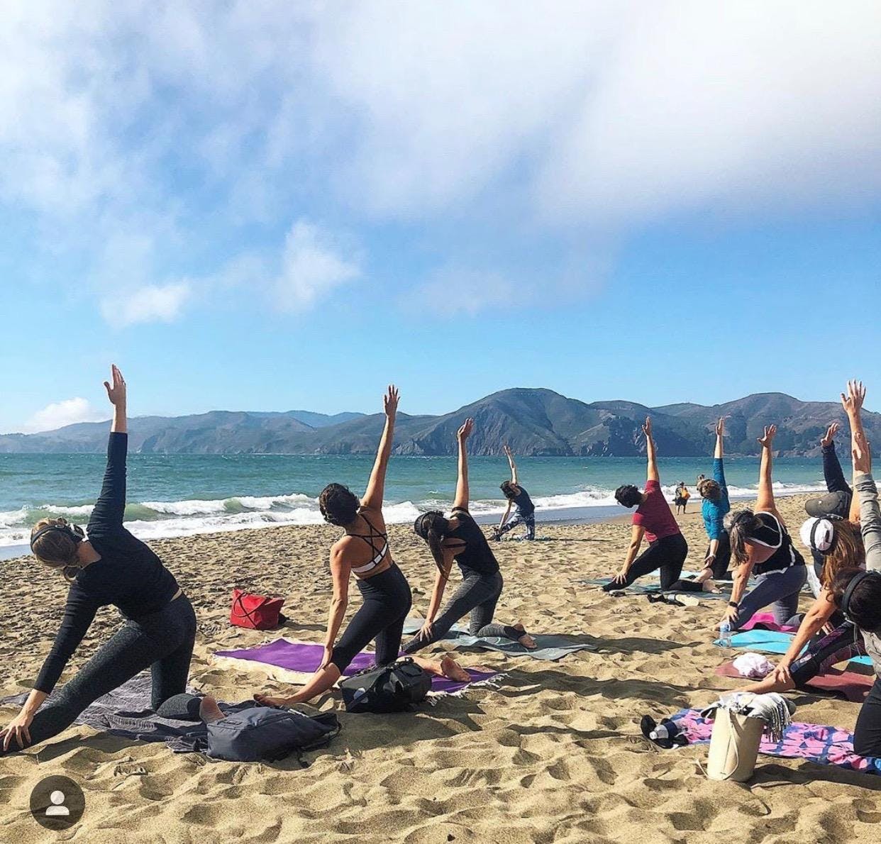 Saturday Groove : Beach Yoga with Sarah Allison!